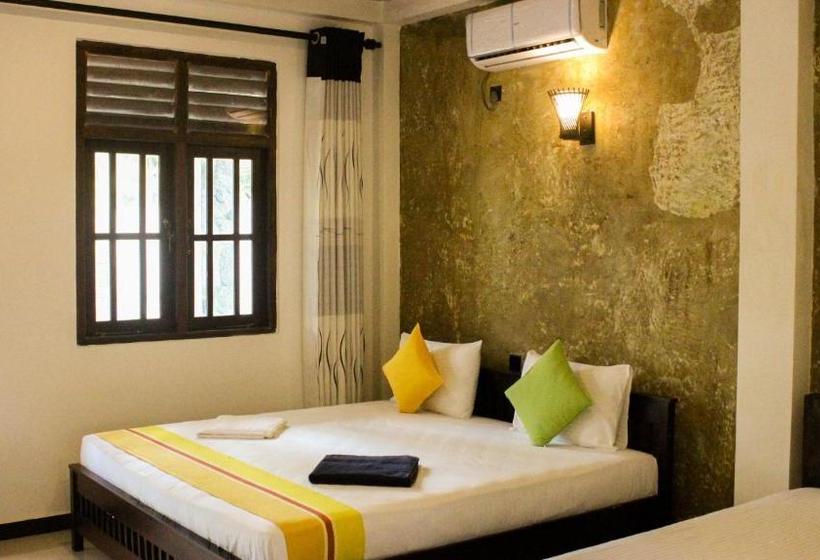 ペンション The Mango Leaf