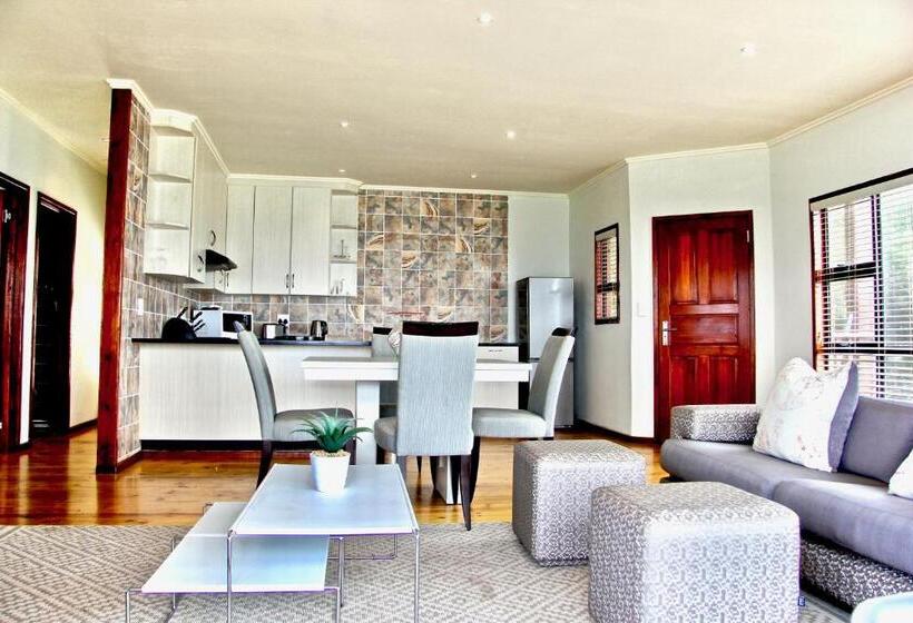 אתר נופש Golden Beach Village