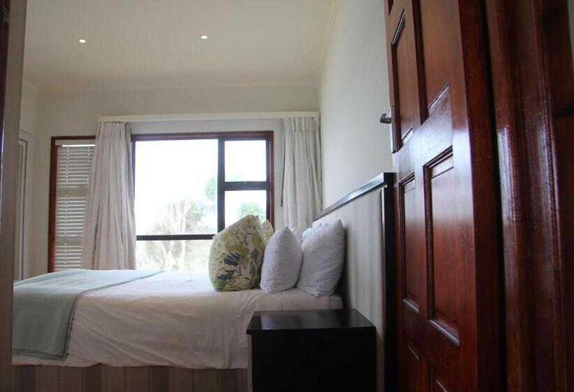 אתר נופש Golden Beach Village