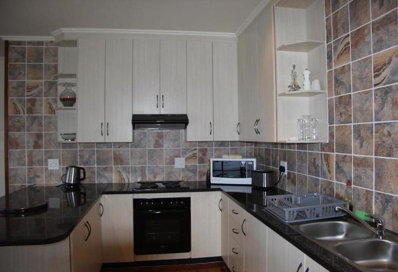 אתר נופש Golden Beach Village