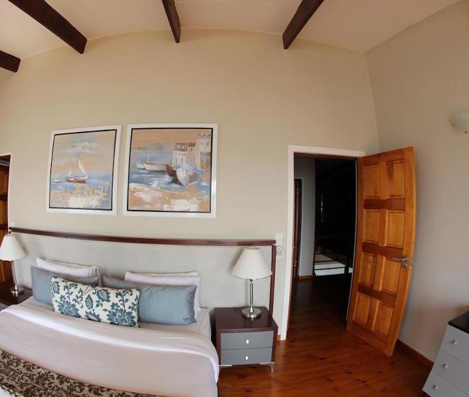 אתר נופש Golden Beach Village