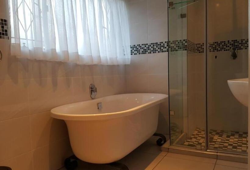 פנסיון 8 Ibis Lane Guest House