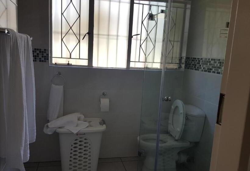 פנסיון 8 Ibis Lane Guest House