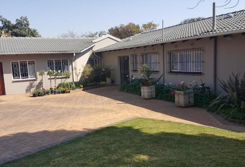 פנסיון 8 Ibis Lane Guest House