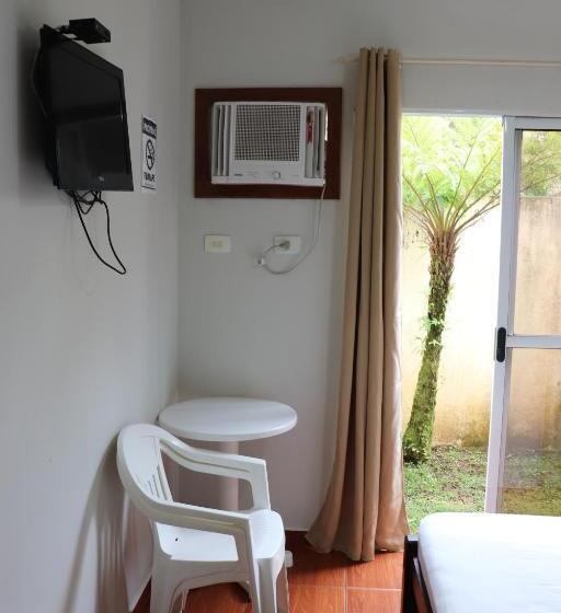 ペンション Camping Pousada Ilha Do Mel   Frente Ao Mar