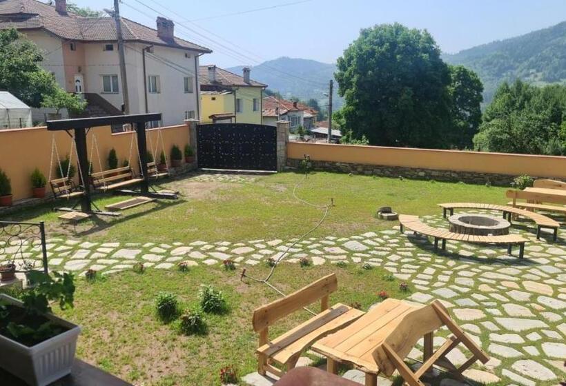 بنسيون Guesthouse Nefertiti