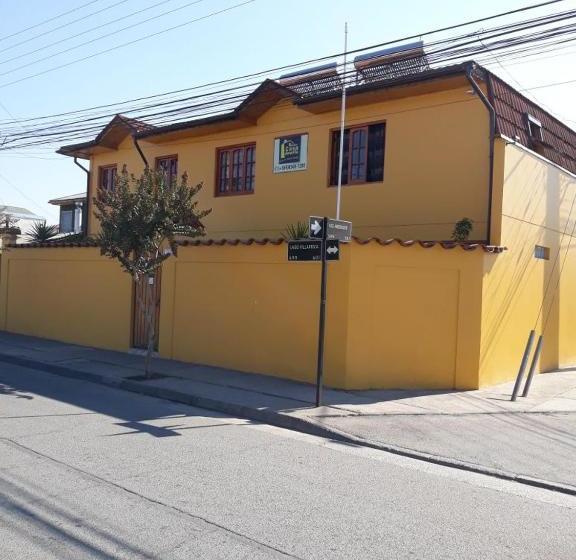 Пансион Hostal Casa Amarilla San Vicente De Tagua Tagua