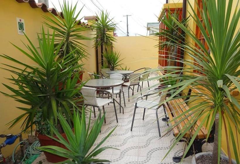 Пансион Hostal Casa Amarilla San Vicente De Tagua Tagua