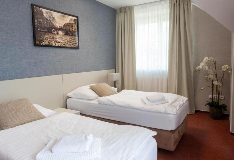 بنسيون Penzion Solid Spa