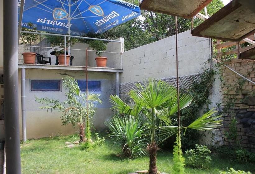 پانسیون Pompeius