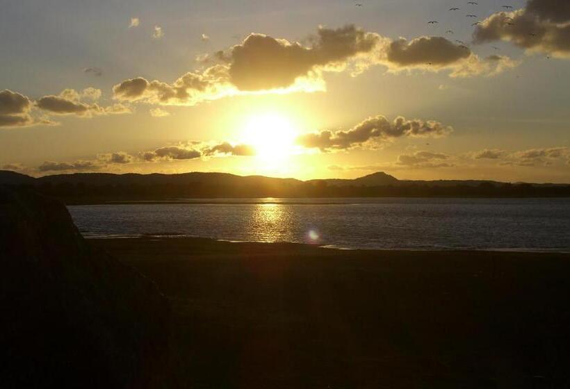 פנסיון Risenlak Holiday Resort