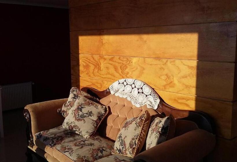 הוסטל Hostal Los Teros