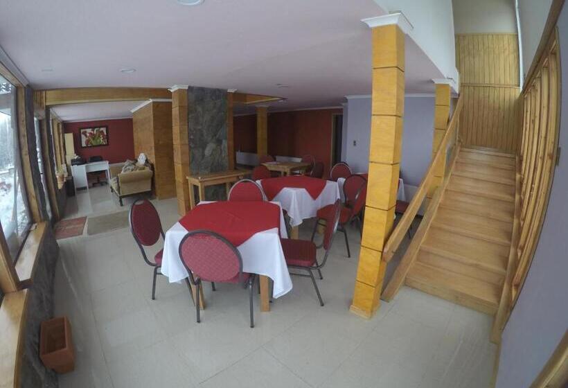 ユースホステル Hostal Los Teros