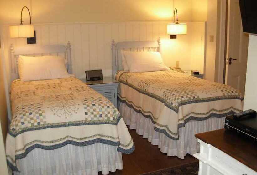 فندق صغير The Elmwood Heritage Inn