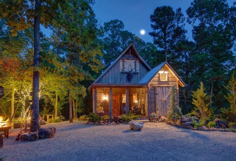 مبيت وإفطار Fox Pass Cabins