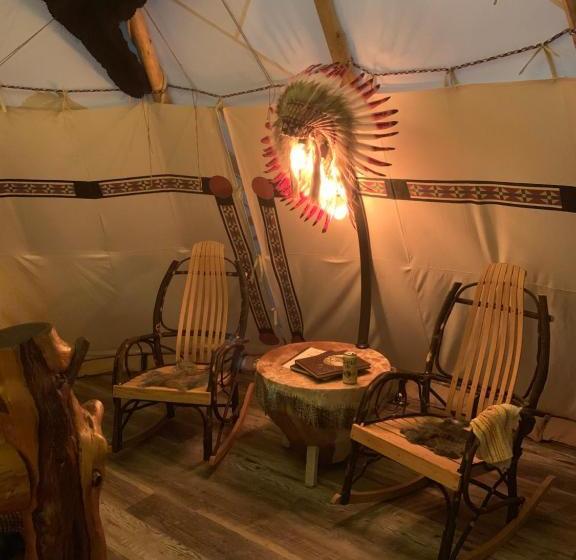 تختخواب و صبحانه Fox Pass Cabins