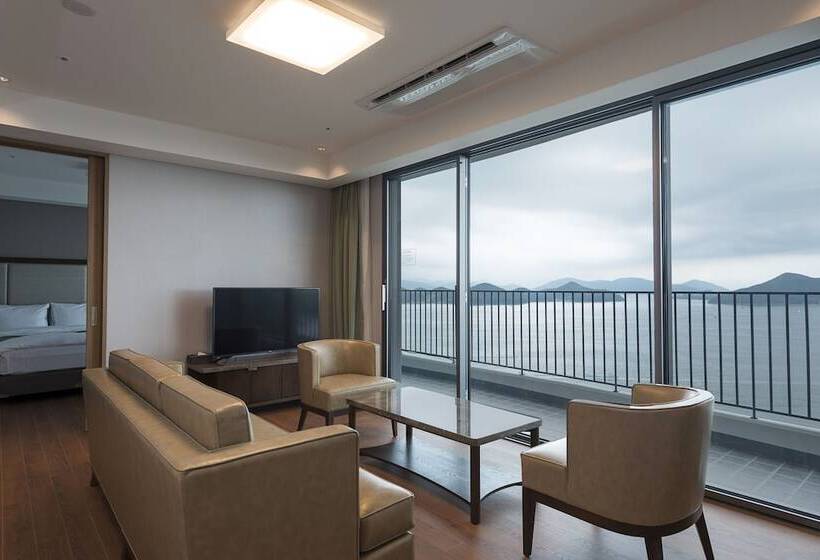 Stanford Hotel&resort Tongyeong