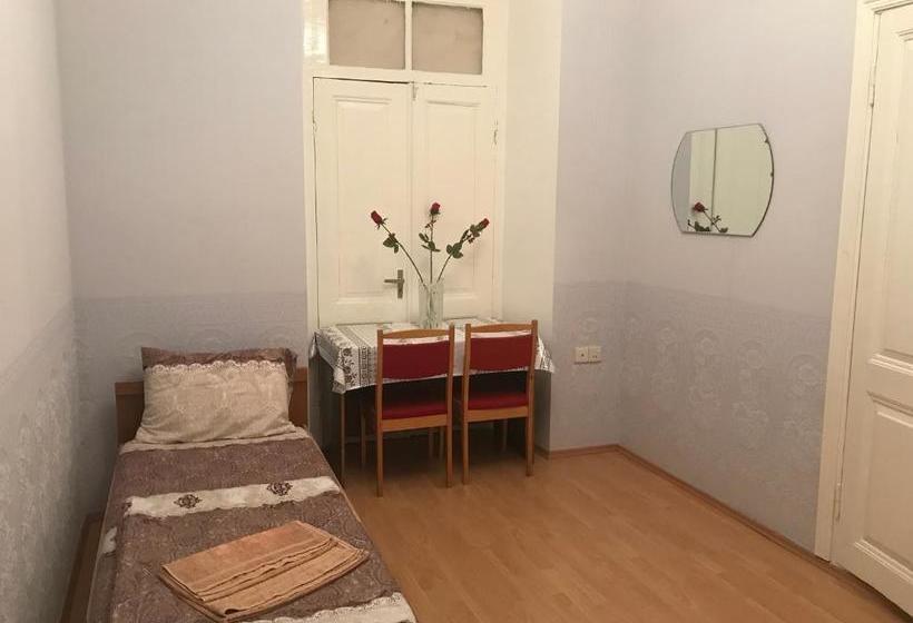 پانسیون Beaming_house