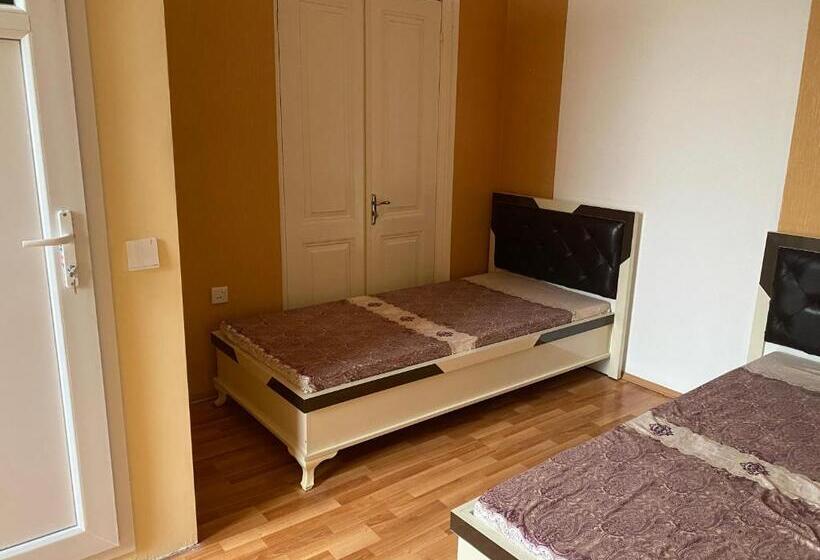 پانسیون Beaming_house