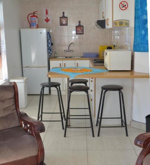פנסיון De Helling Self Catering