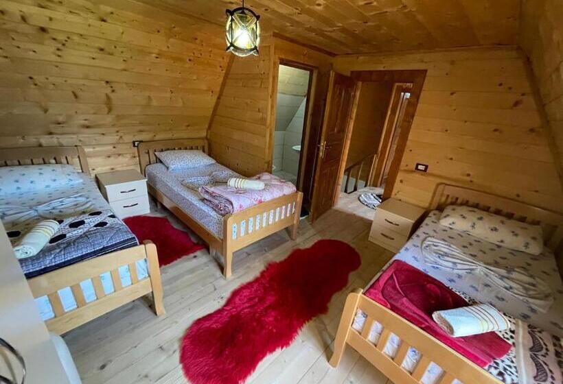 펜션 Guesthouse Gjin Thana