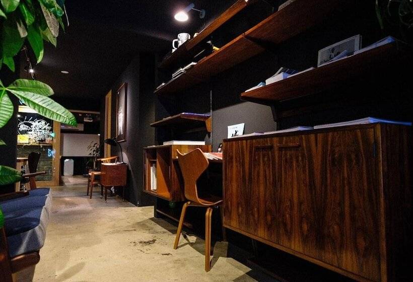 بنسيون Guesthouse Hostel Mangetak ゲストハウス マングタック広島