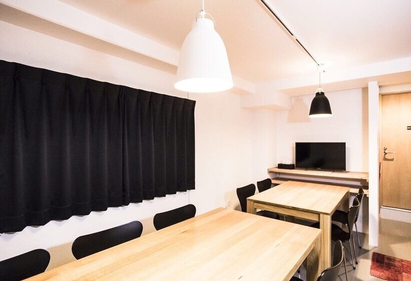 بنسيون Guesthouse Hostel Mangetak ゲストハウス マングタック広島