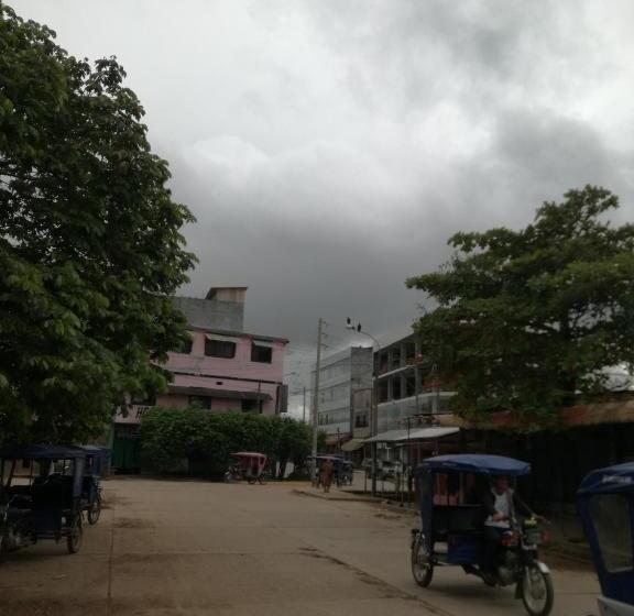 پانسیون Hospedaje Independencia Pucallpa
