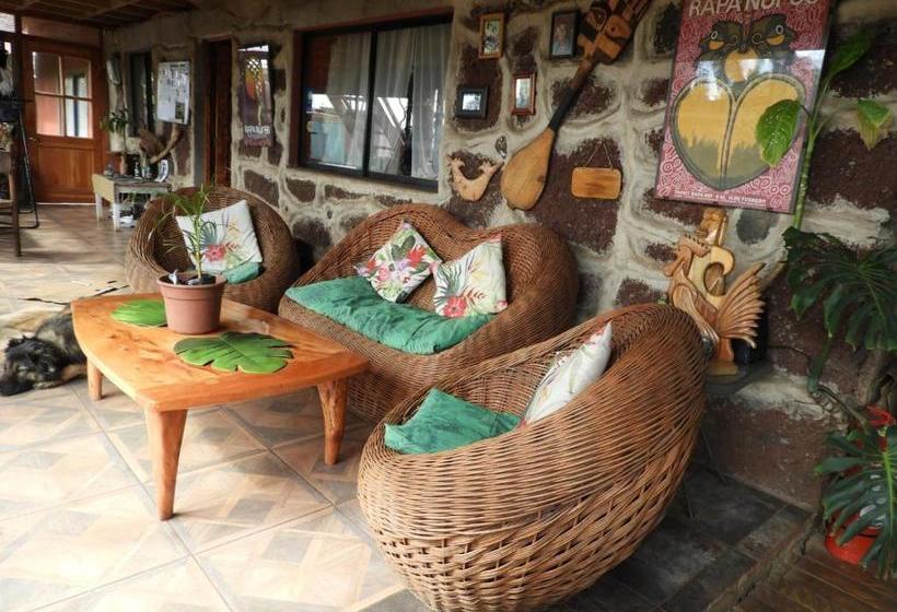 ペンション Hostal Vieroto