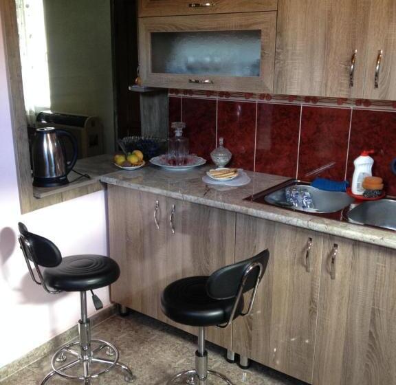 پانسیون Natia