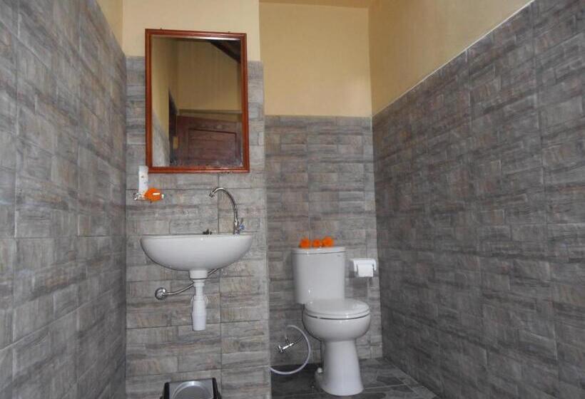 פנסיון Pondok Indah Homestay