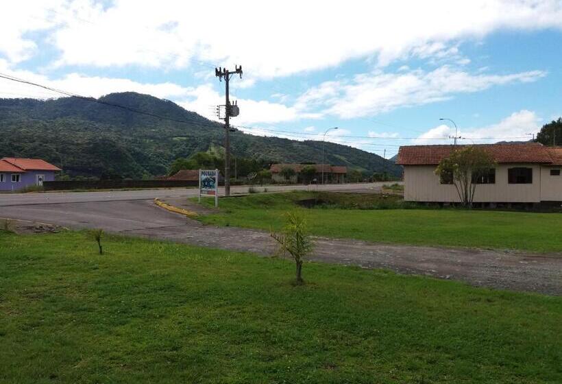 بنسيون Pousada Santa Terezinha