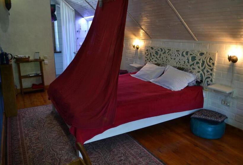 پانسیون Romantic Guest House