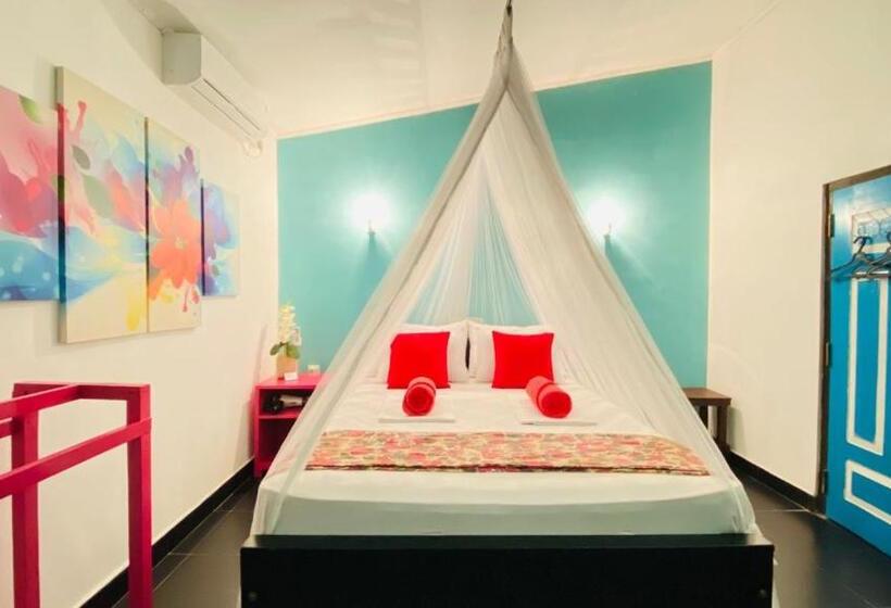 Пансион The Courtyard Villa