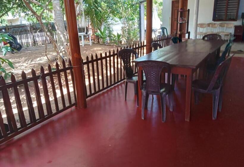 פנסיון Vibushan Guest House