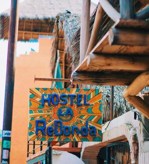 ユースホステル La Redonda Sayulita Hostal