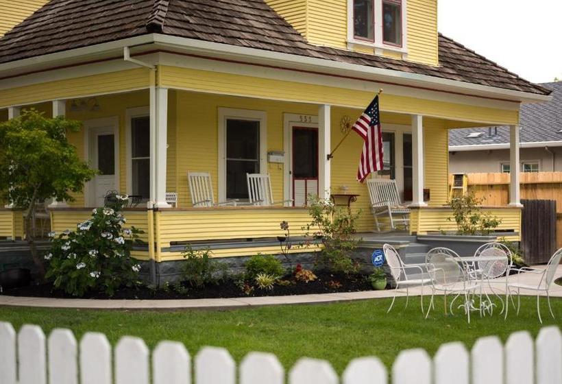 Bed and Breakfast Poppy Sister Inn