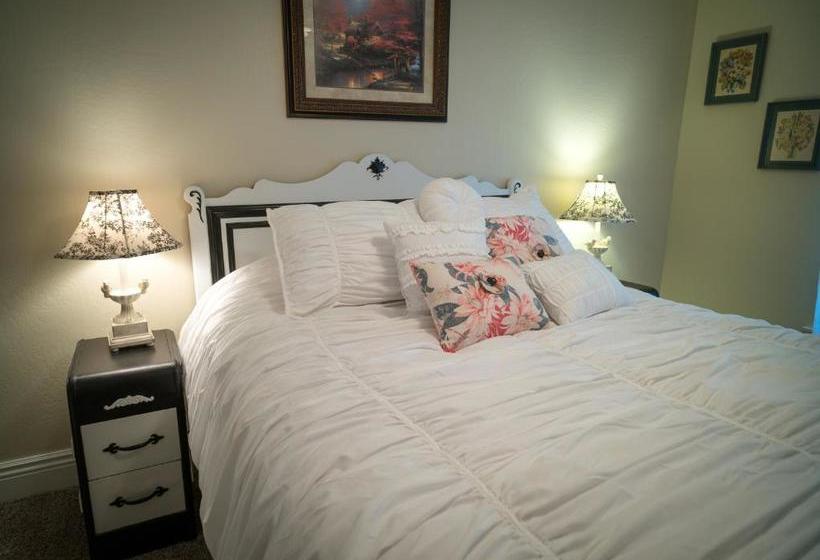 Bed and Breakfast Poppy Sister Inn