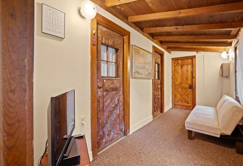 מוטל Harney Camp Cabins