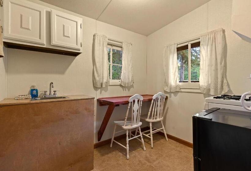 מוטל Harney Camp Cabins