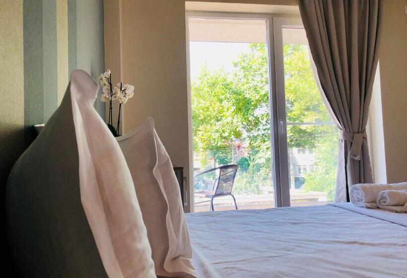 膳宿费 Anna By The Sea