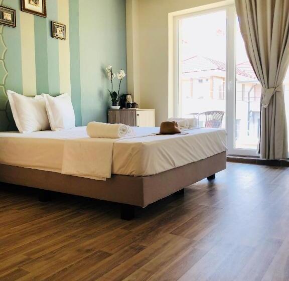 膳宿费 Anna By The Sea