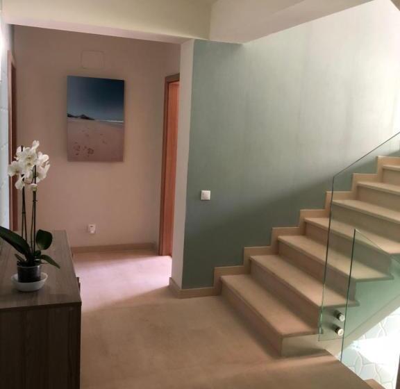 膳宿费 Anna By The Sea