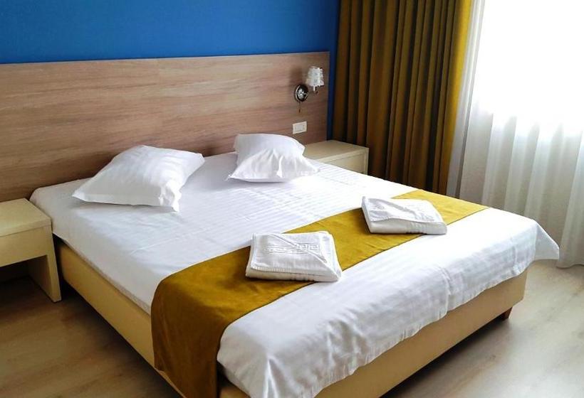 Pensiunea Blue House