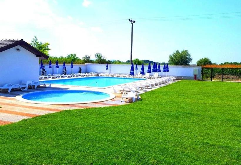 Pensiunea Blue House