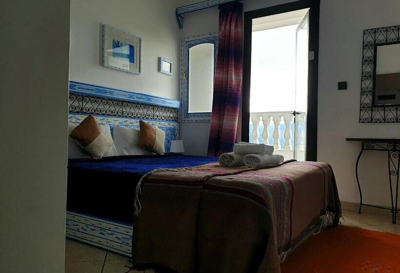 پانسیون Casa Familia