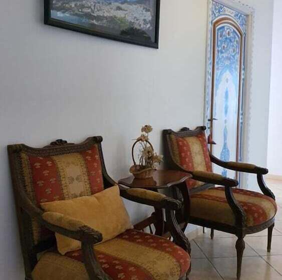 پانسیون Casa Familia