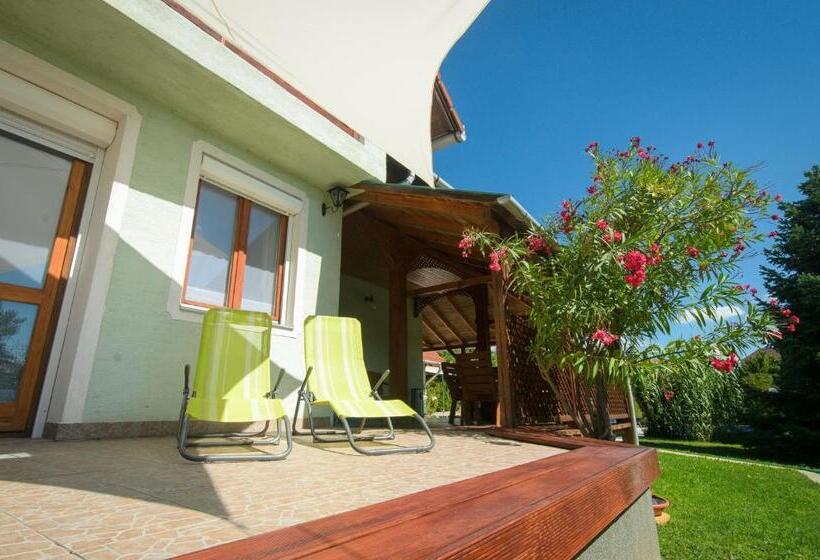 ペンション Casa Lavanda