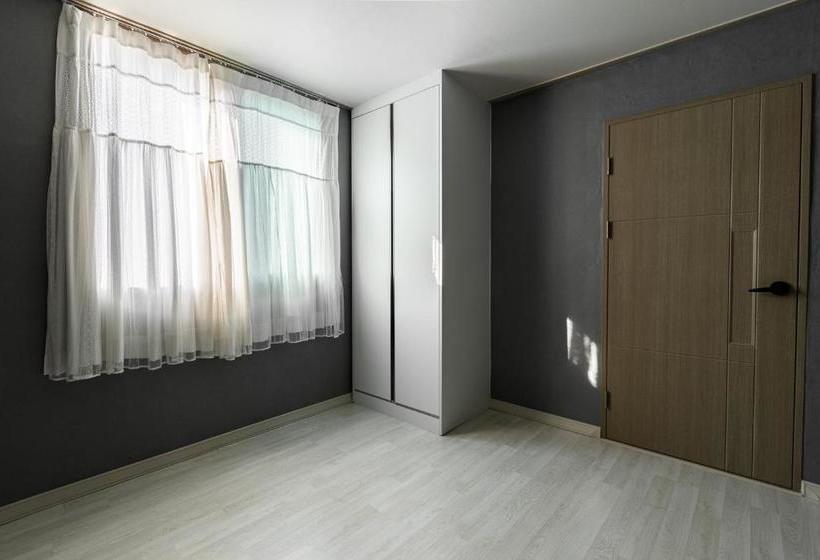 פנסיון Gongju Ein Haus 2