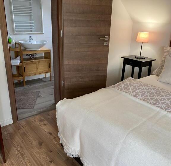 פנסיון Helga Vendégház